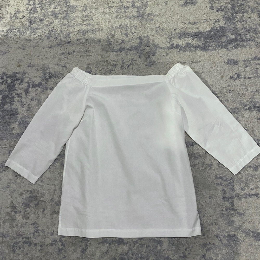NWOT Theory Off-Shoulder 3/4 Sleeve White Top Sz M